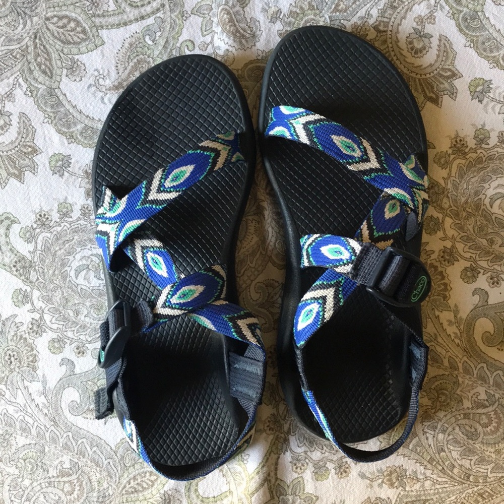 Chacos sz 8 peacock single strap sandal